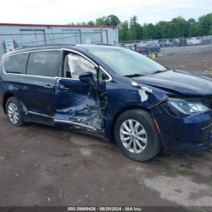 2017 CHRYSLER PACIFICA WINDSHIELD GLASS - 10753862