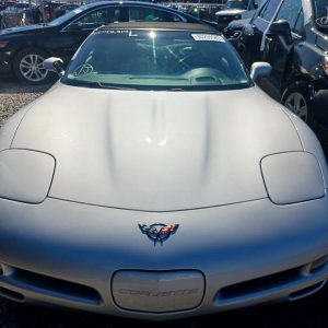2001 CHEVROLET CORVETTE WINDSHIELD GLASS - 10069184