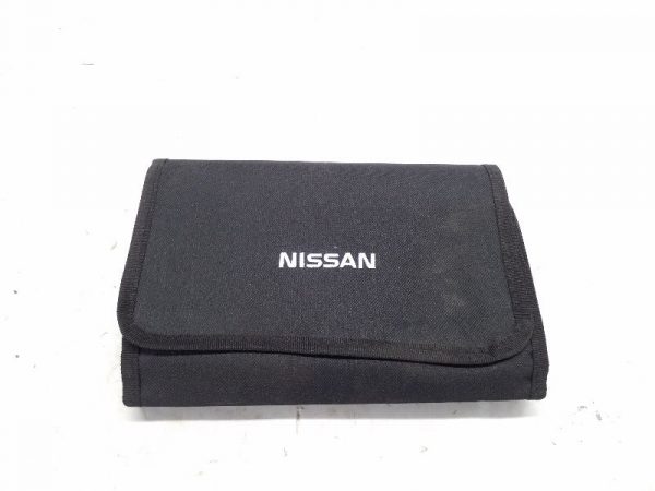 2017 NISSAN SENTRA OWNERS MANUAL - 3327661